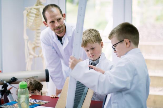 Cumberland & Westmorland Gazette: LEARN: Children in science lessons 